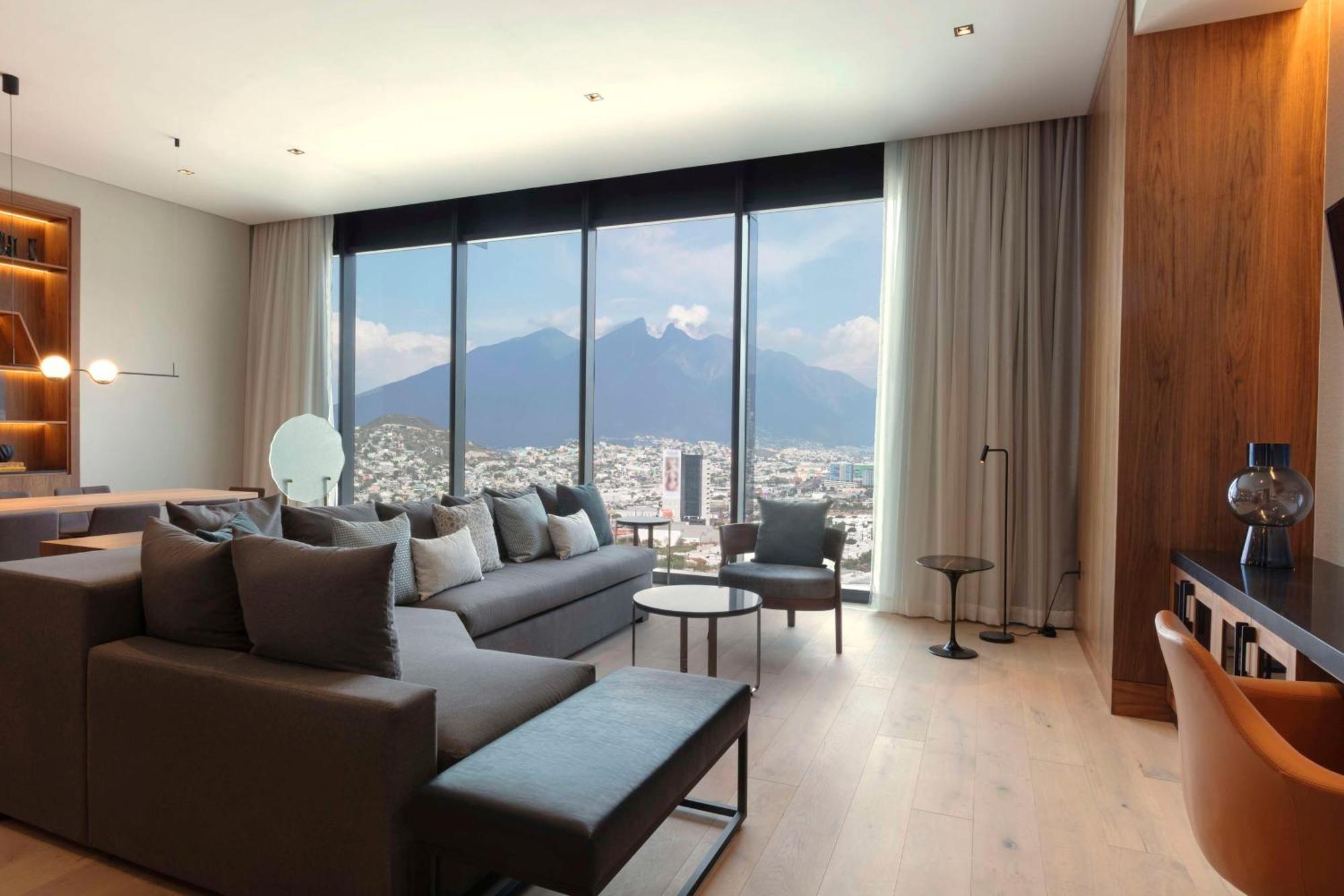 Hilton Monterrey Valle Ngoại thất bức ảnh