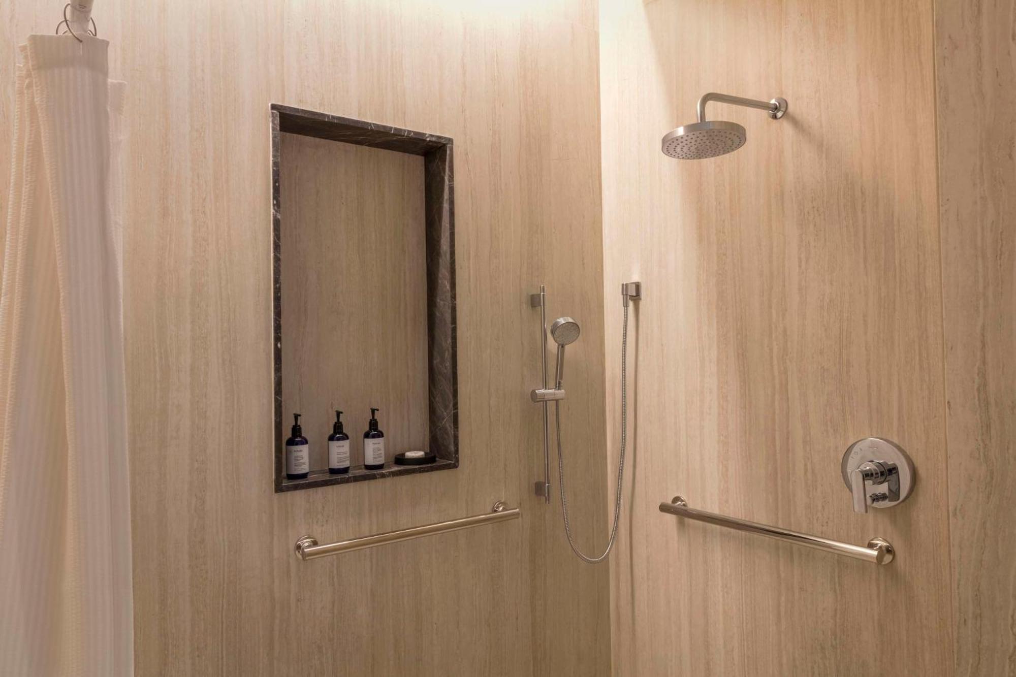 Hilton Monterrey Valle Ngoại thất bức ảnh
