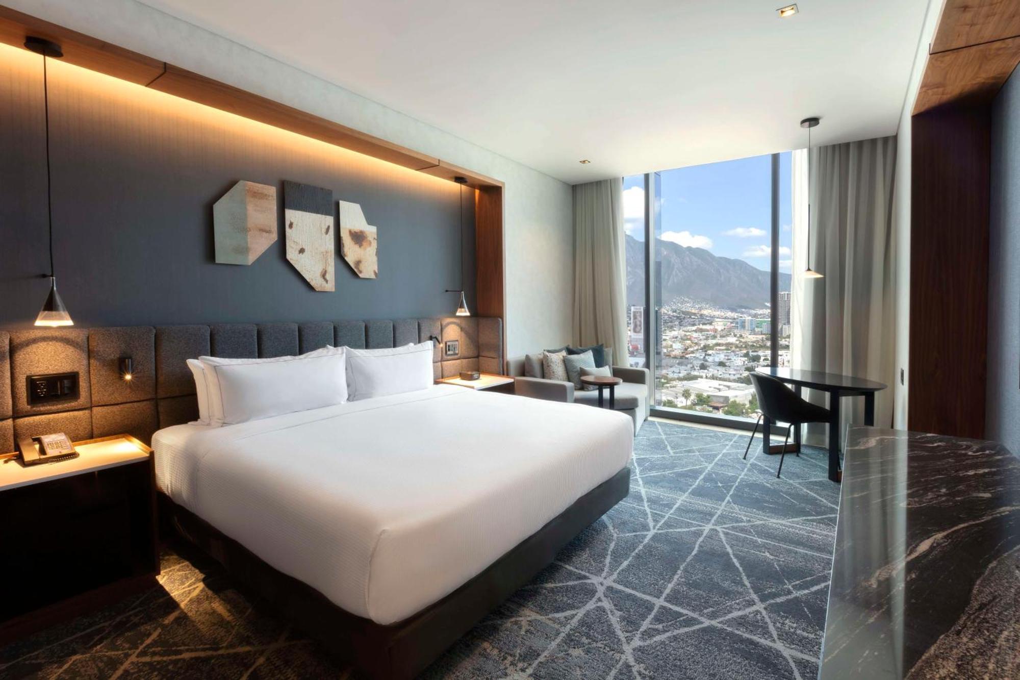 Hilton Monterrey Valle Ngoại thất bức ảnh