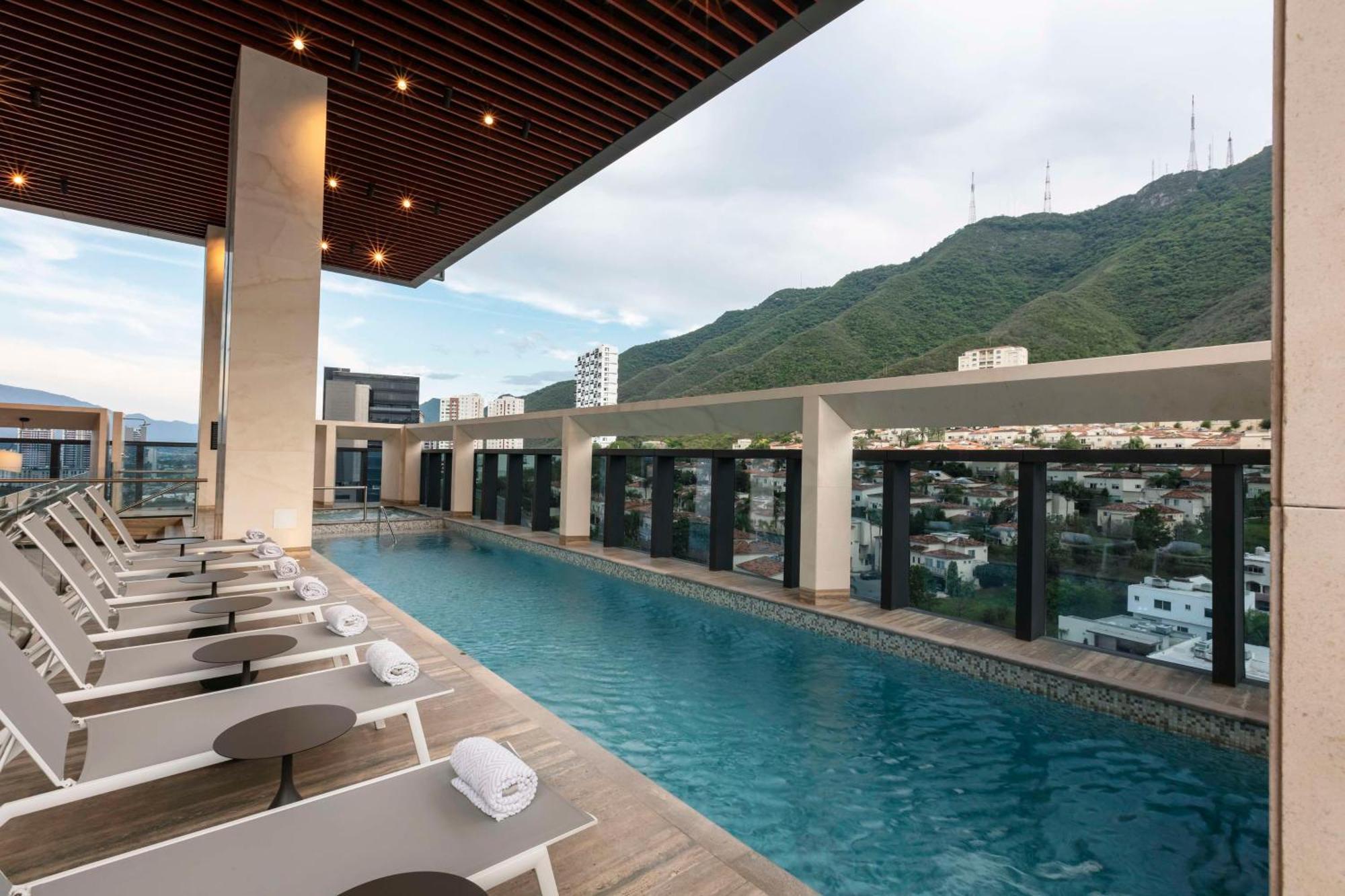Hilton Monterrey Valle Ngoại thất bức ảnh