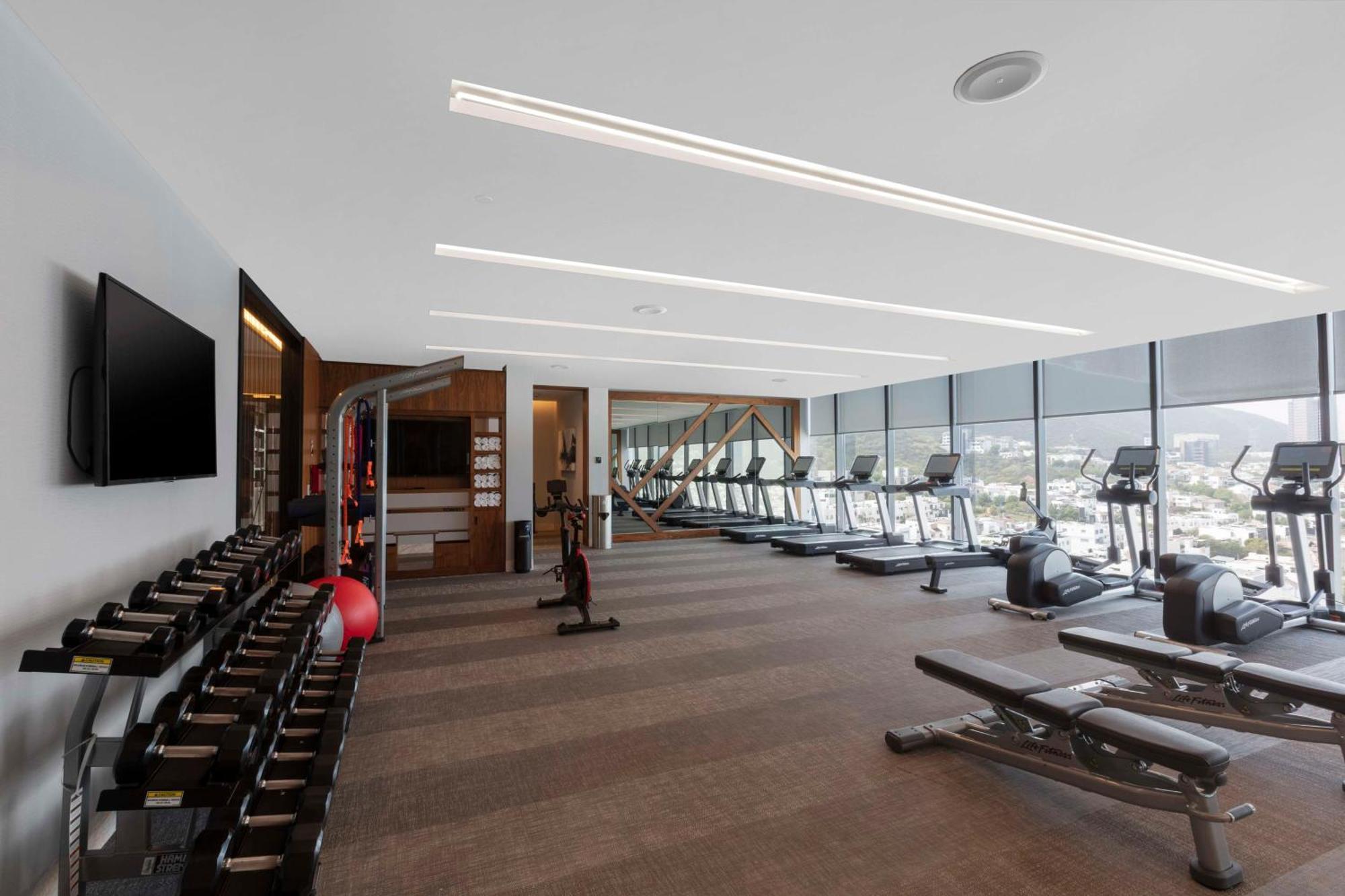 Hilton Monterrey Valle Ngoại thất bức ảnh